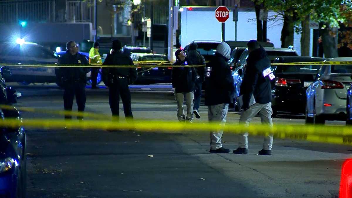 年轻人在波士顿罗克斯伯里社区遭到袭击，其中2人被刺伤