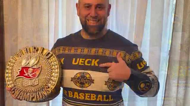 Bob Uecker-inspired sweaters honor Brewers legend during playoffs