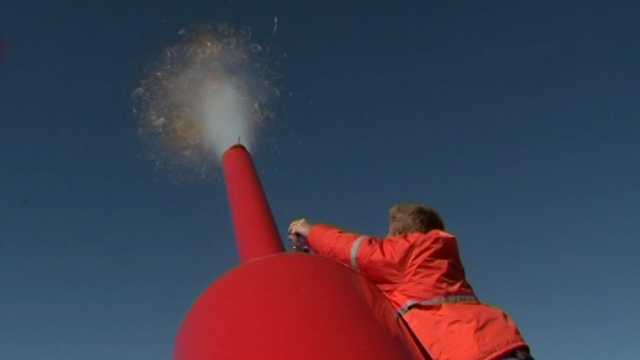 RETRO FIND: Pumpkin cannon sends gourds flying through the air - Vimarsana News