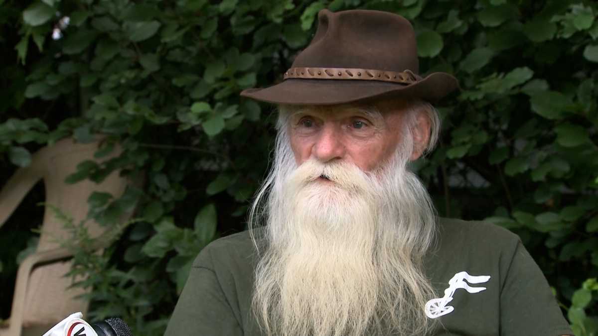 'River Dave' receives lots of support after fire destroys home