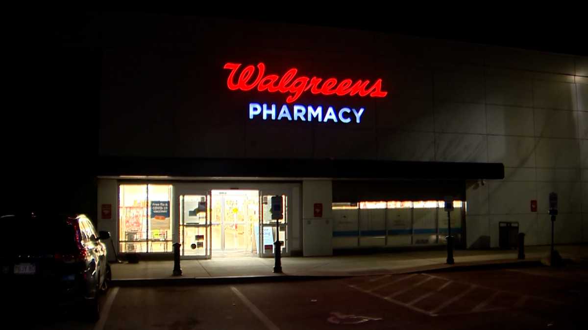 Walgreens abruptly closing 3 Boston stores, customers caught by surprise