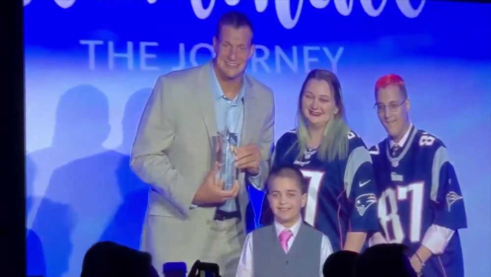 Former Patriot Rob Gronkowski receives Wish Hero Award at 2019 Make-A-Wish  Gala