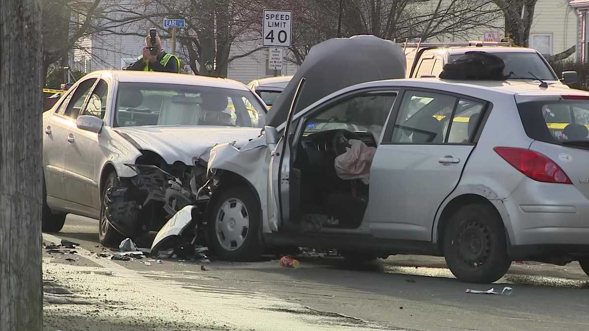 Man killed, two others hurt in Rockland head-on crash