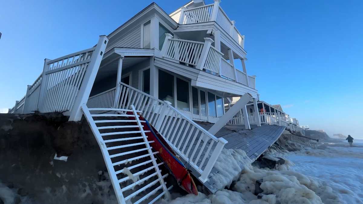 Storm Surge Flooding Cause Home Damage In North Shore Town storm-surge-flooding-cause-home-damage-in-north-shore-town