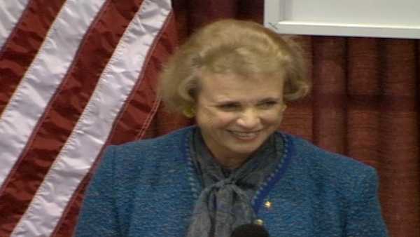 sandra day o'connor spoke of the importance of supreme court to law graduates in 1994