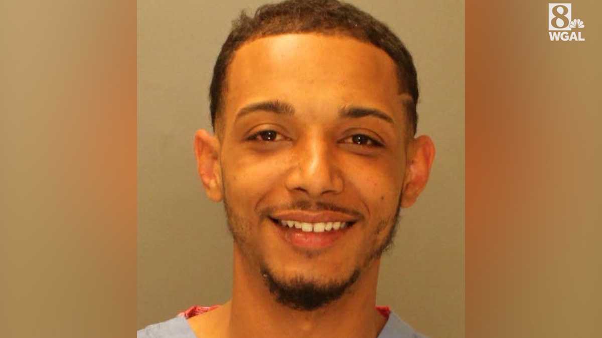 Pants-less man steals school bus with dead deer inside, Pa. police say