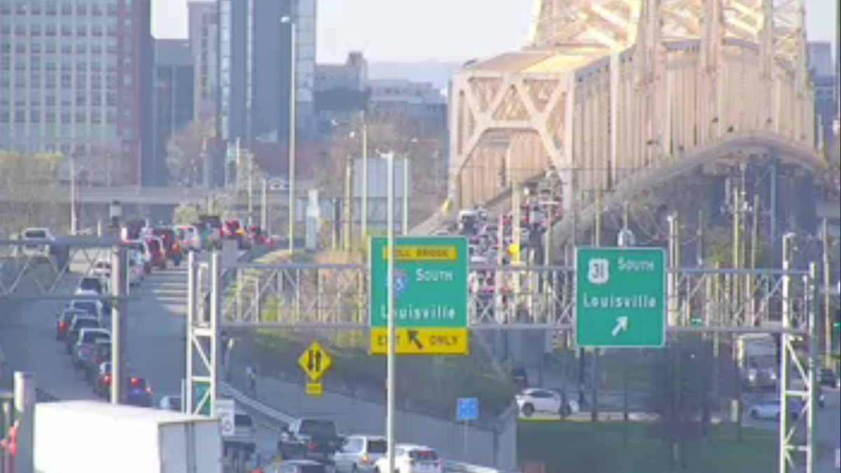Traffic Alert: crash causing delays on the 2nd Street Bridge