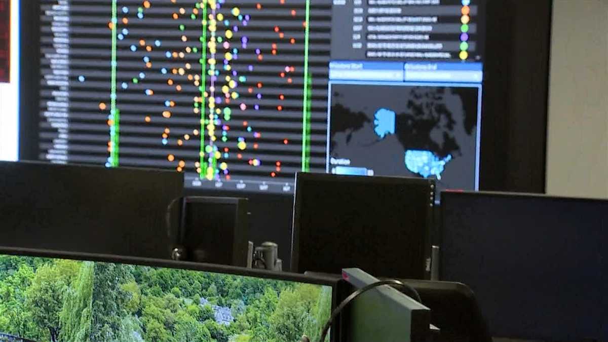 Here's a look inside the federal government's classified watch center ...