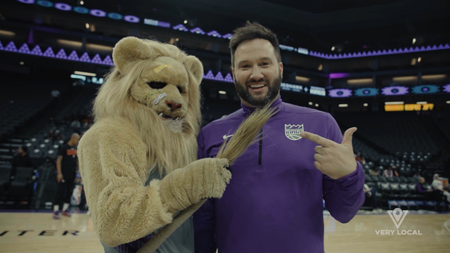 Meet the Sacramento Kings mascot Slamson and his sidekick