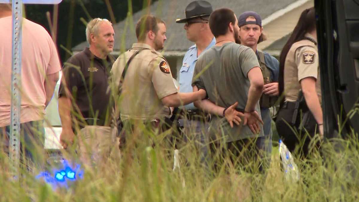 A Georgia father, son pick up hitchhike accused of murder