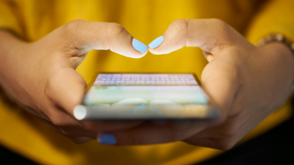 Do you really need a new phone every 2 years? How to get more out of your devices - Vimarsana News