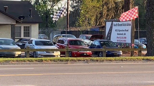 Savannah: Police identify man crushed by vehicle during theft - Vimarsana News