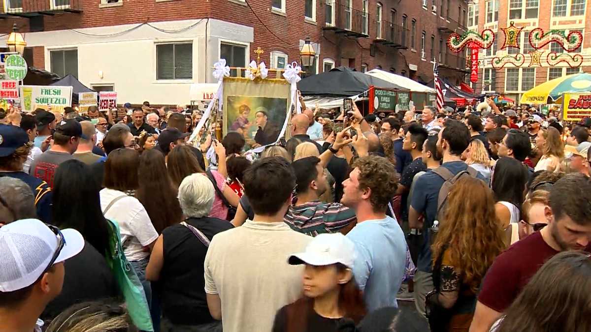 St. Anthony's Feast draws big crowd in Boston's North End