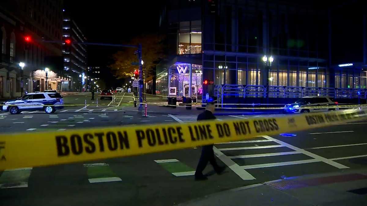 4 injured, 1 arrested in stabbing in Boston's Theater District