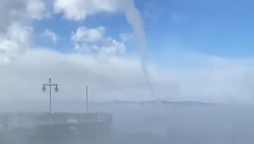 Steam Devil, steam fog over Lake Champlain caught on camera - Vimarsana News