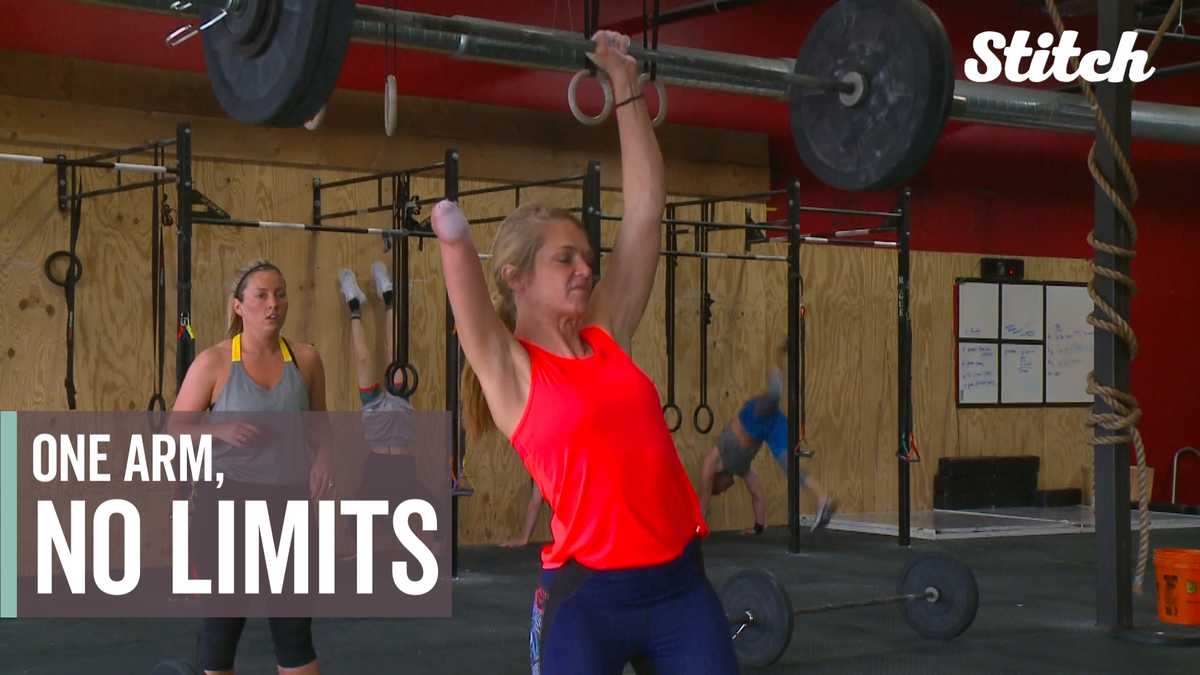 Woman with one arm proves that anyone can do CrossFit