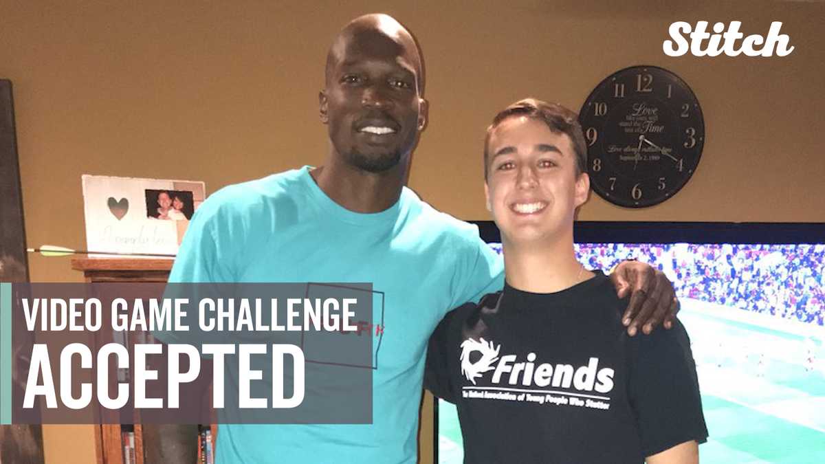 Ex-NFL receiver Chad Johnson accepts Iowa teen's video game challenge