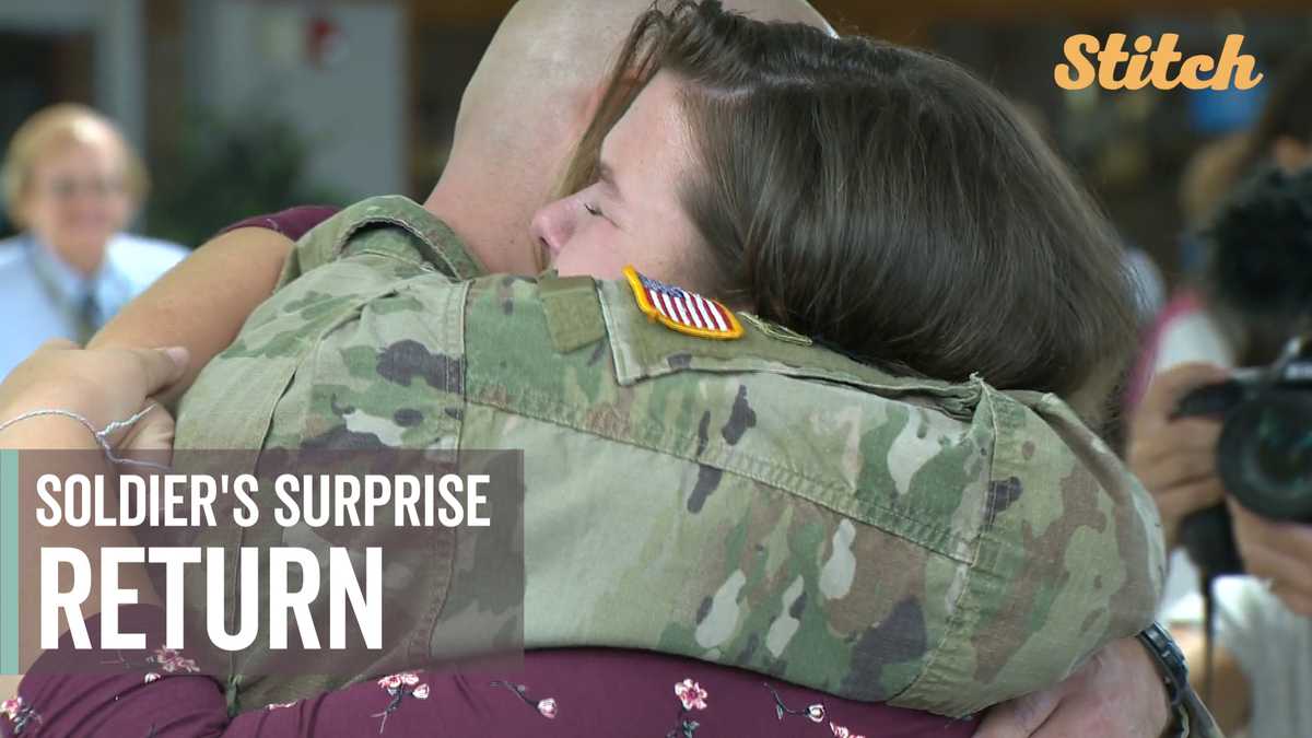 Soldier Returns Home Surprises Daughters On First Day Of School 5280
