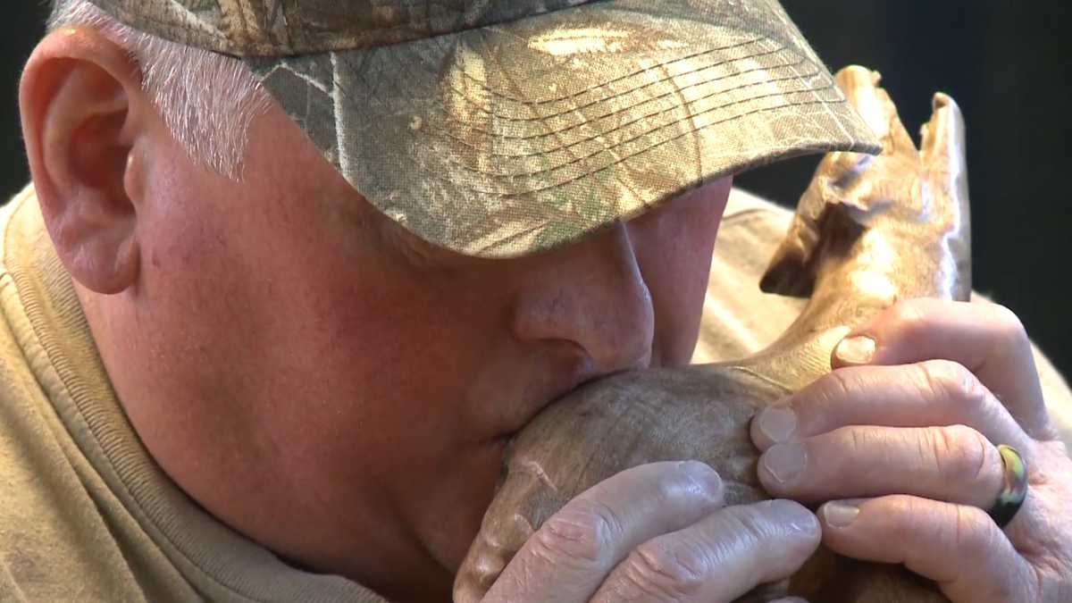 Retired man brings smiles to people's faces with animal noise toys