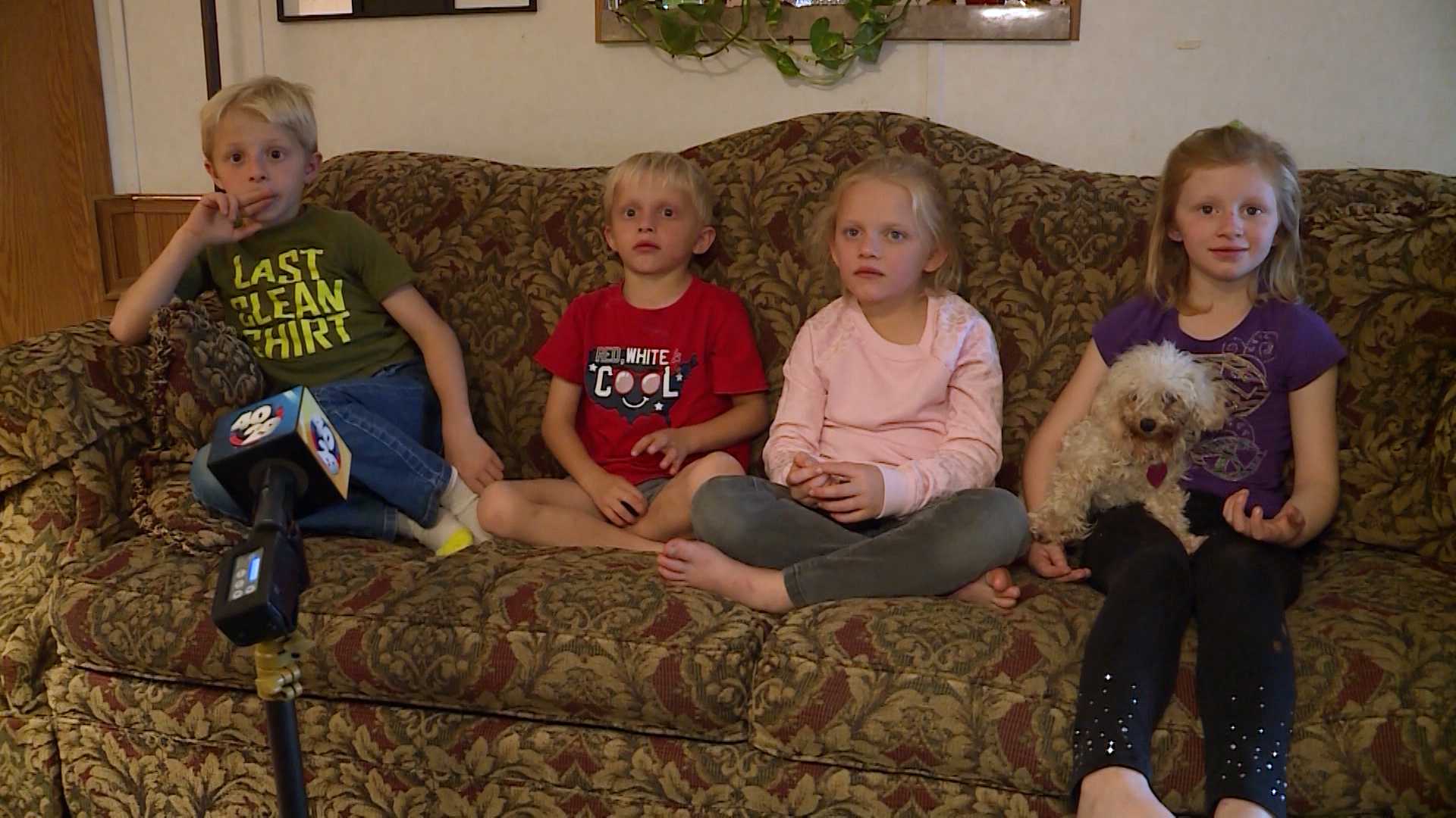 'They're angels in my eyes': Small town bands together to find 4 missing children - Vimarsana News