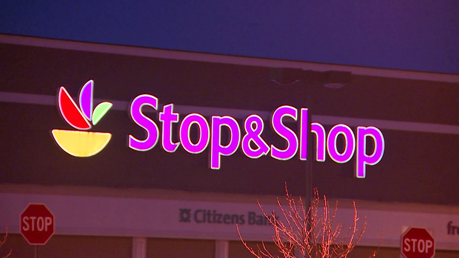 Stop & Shop sign