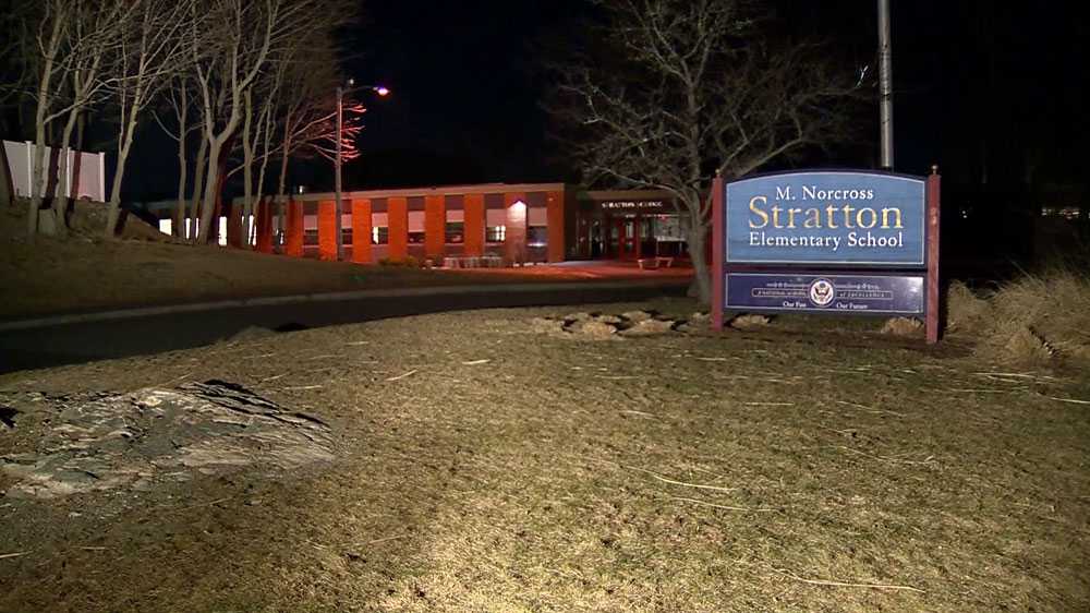 Arlington elementary student tests positive for coronavirus