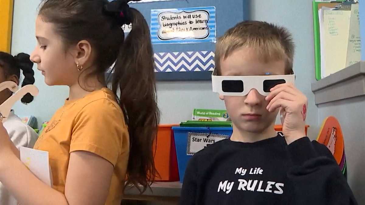 Mass. schools take steps to protect students during solar eclipse