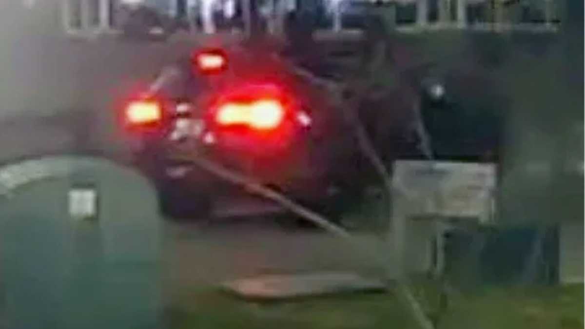 Mail stolen from USPS mailbox outside Bedford post office