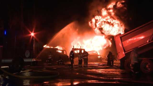 Burning oil tankers create inferno at New Hampshire work site - Vimarsana News