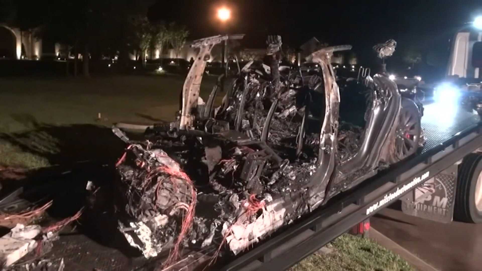 Police: No one was in driver's seat in deadly self-driving Tesla crash - Vimarsana News