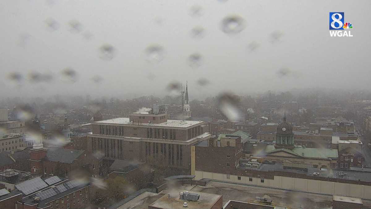 Timelapse Snow sweeps into Lancaster