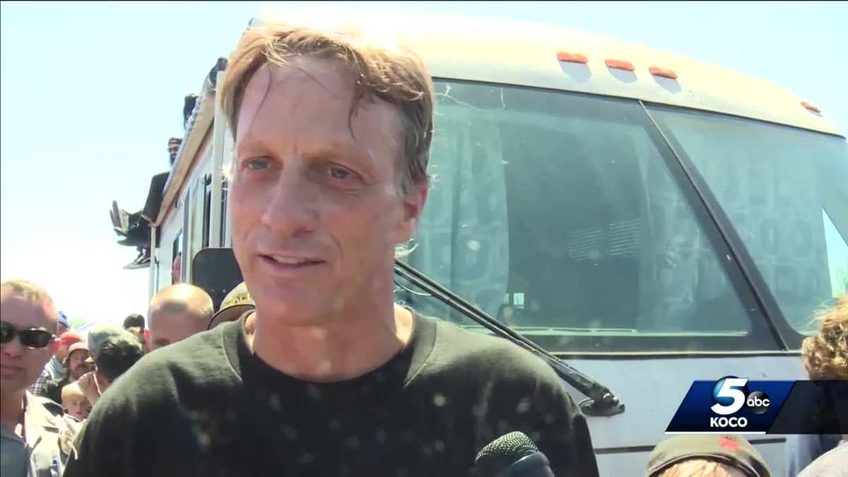 Tony Hawk helps debut new Oklahoma City skate park