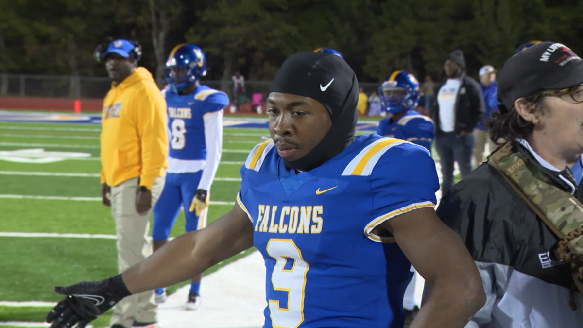 Semifinal HS FB Highlights Velma Jackson only team to advance