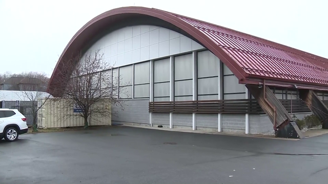 Migrant families to start moving into Melnea Cass Recreational Complex in Boston - Vimarsana News