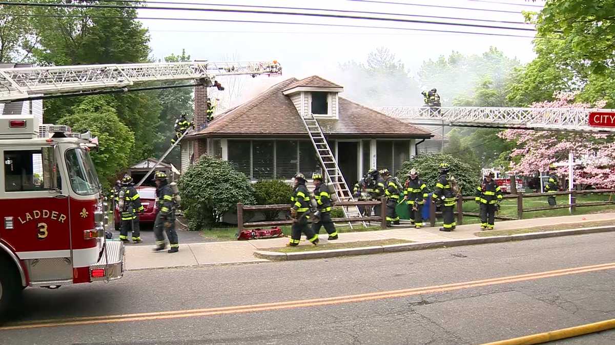 Fire destroys Newton home about to be sold