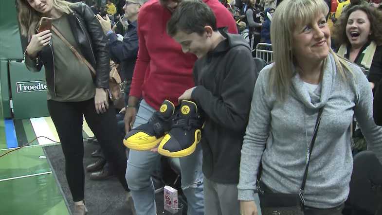dwyane wade last dance shoes