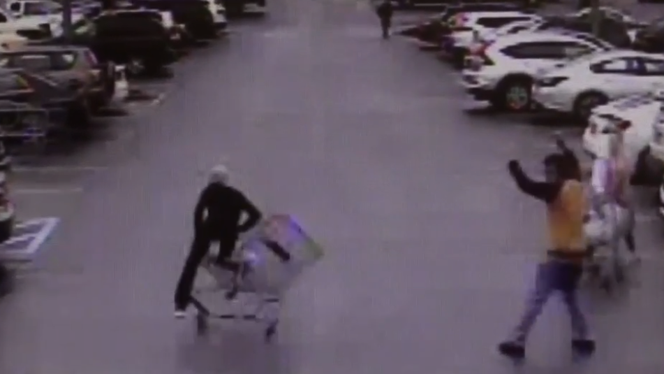 Caught On Cam Walmart Customer Throws Cart Into Shoplifter To Help Police