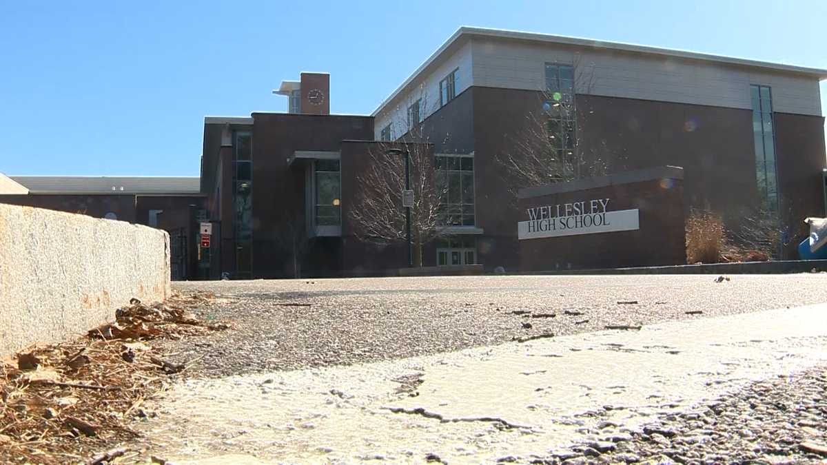 Weymouth high basketball players say they were racially abused by fans