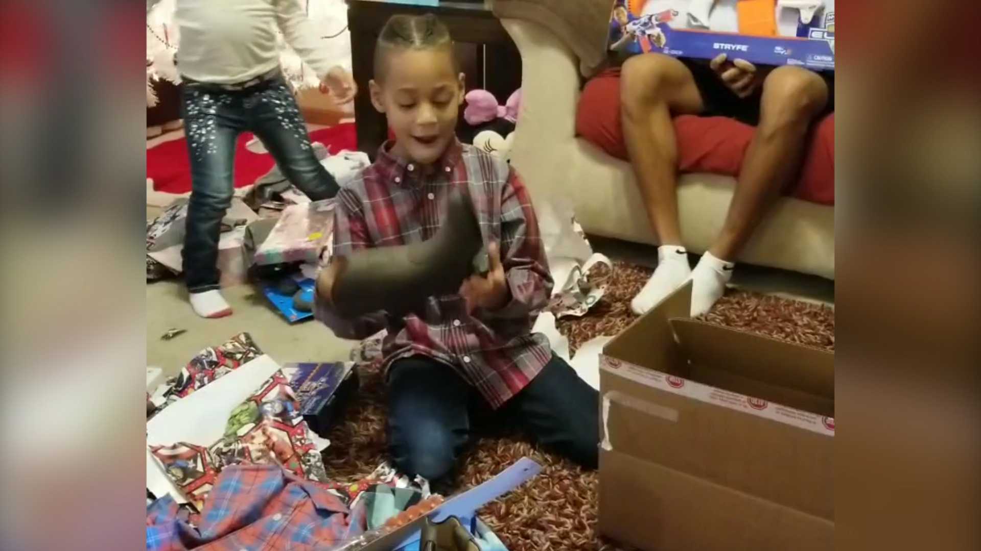 These Cute Reactions To Receiving Christmas Gifts And Surprises Are ...