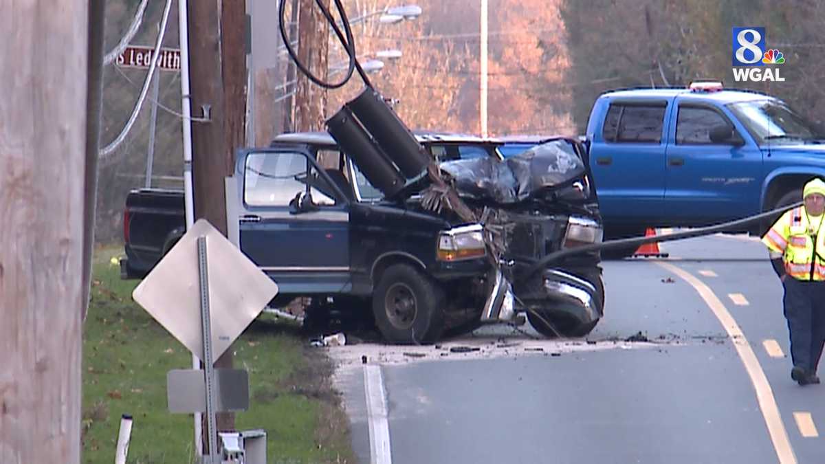 Update Willow Street Pike reopens after crash