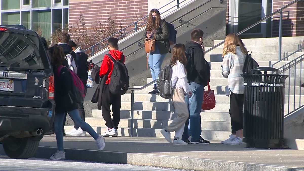Some students in Mass. return to in-person learning for first time ...