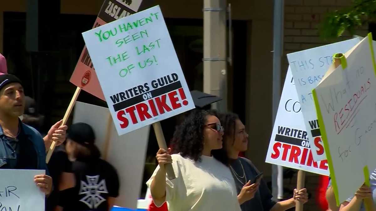 Tentative deal reached to end Writers Guild strike
