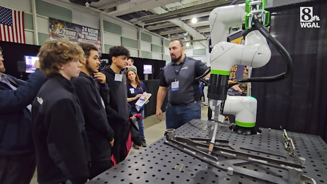 Companies attracting new talent at manufacturers' expo - Vimarsana News